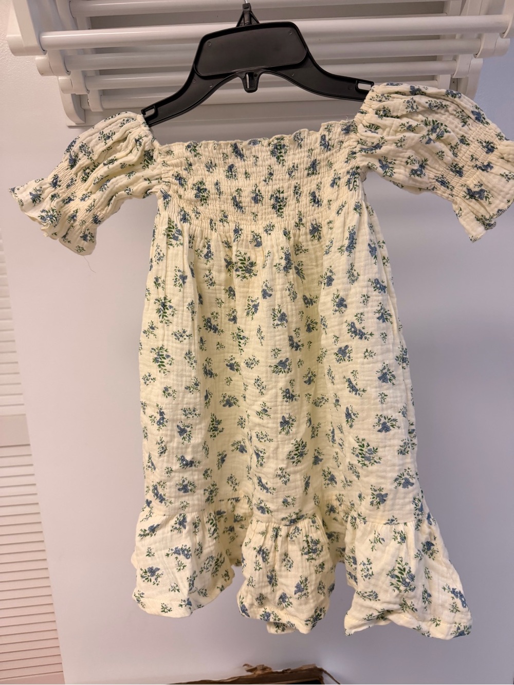 Girls' Cream Floral Smocked Puff-Sleeve Dress